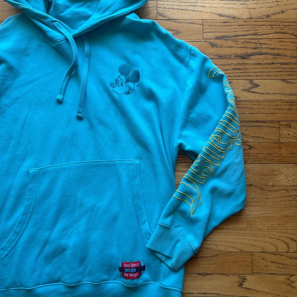 Disney Year 2022 Hoodie Men Size Large - Picture 2 of 11